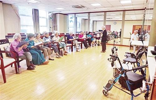 ���_��ɫ���A�ϳ��F���Ů���ھ��������� ����ӛ�� ����ꖔz