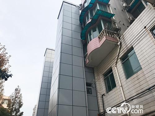 ���b��ݺ󣬘O�󷽱������g���������������A/�z��