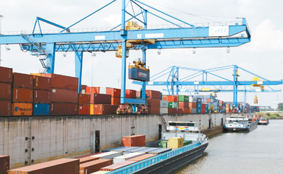 һ��һ·����21���o(j��)��һ�(xi��ng)�_(k��i)��(chu��ng)�Գ��h�����L(f��ng)�Ė|����(l��i)������(gu��)�H��ʿՄһ��һ·������