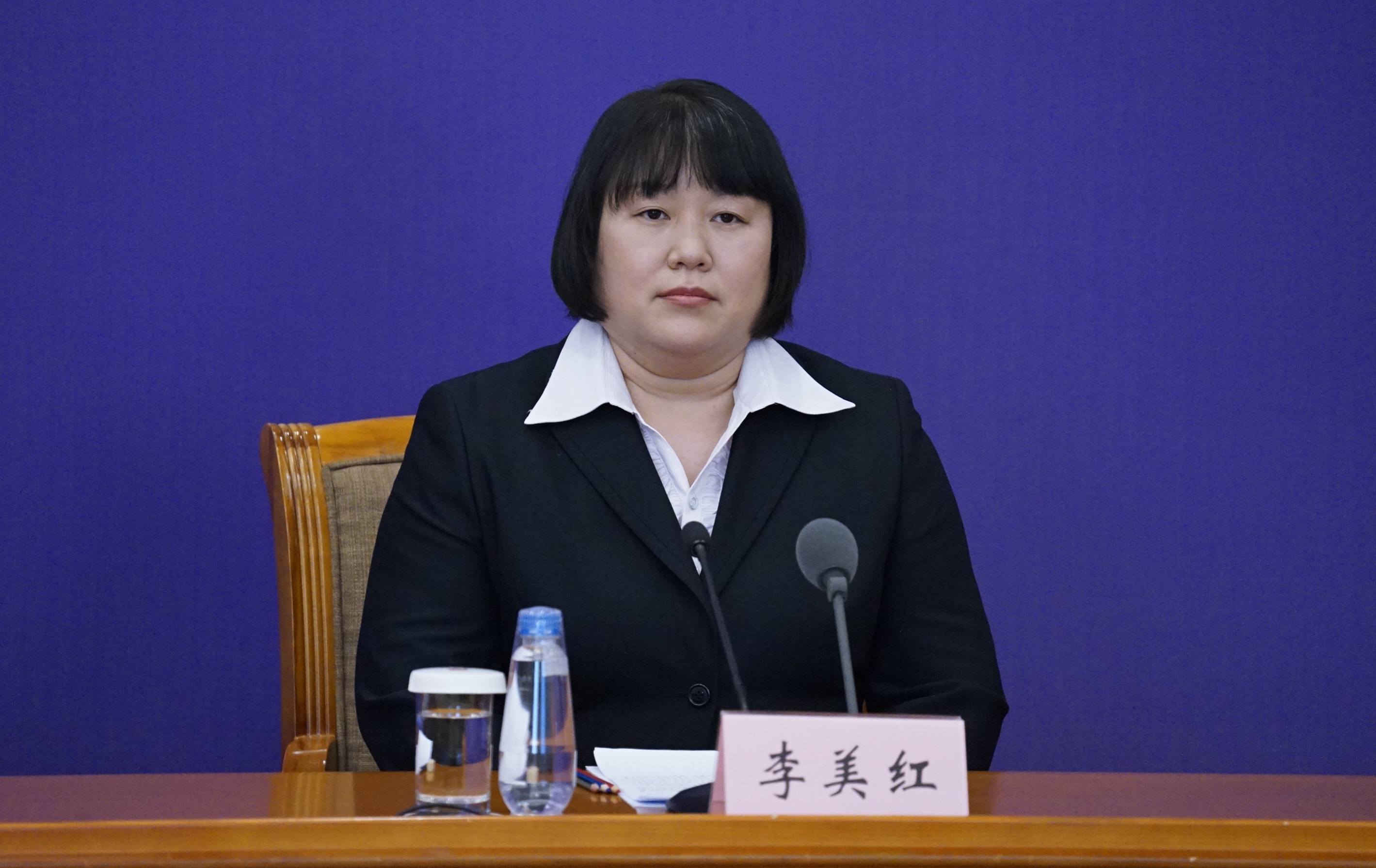 ������ʯ��ɽ�^(q��)�˽ǽֵ��˽�������^(q��)�hί��(sh��)ӛ�����t