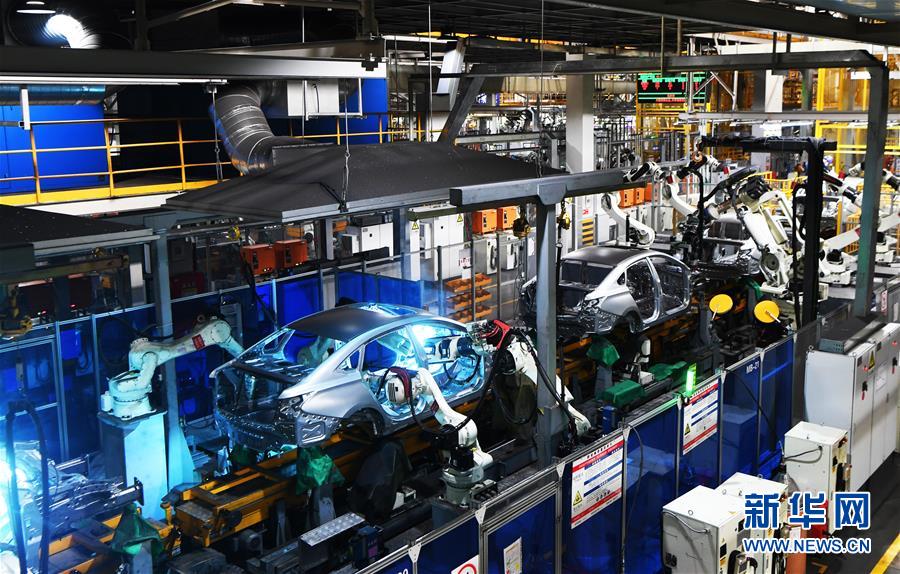 (新華全媒頭條·走向我們的小康生活·圖文互動)(14)大城大鄉(xiāng)的“幸福協(xié)奏曲”——重慶推動高質(zhì)量發(fā)展創(chuàng)造高品質(zhì)生活紀(jì)事