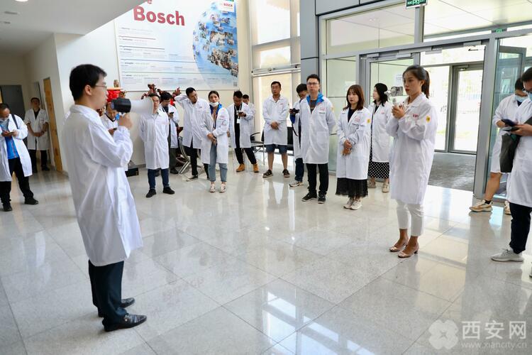 行走自貿(mào)區(qū) 金融護(hù)航智能制造 經(jīng)開(kāi)區(qū)的“走出去”與“引進(jìn)來(lái)”