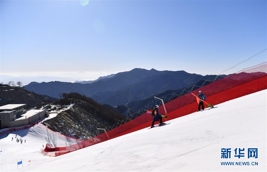 �����Aȫý�^�l���D�Ļ���(d��ng)����2��������չ���p�W��֮��Ӣ�ˡ������ڱ������W��(hu��)�_Ļ��Ӌ(j��)�r(sh��)500��֮�H