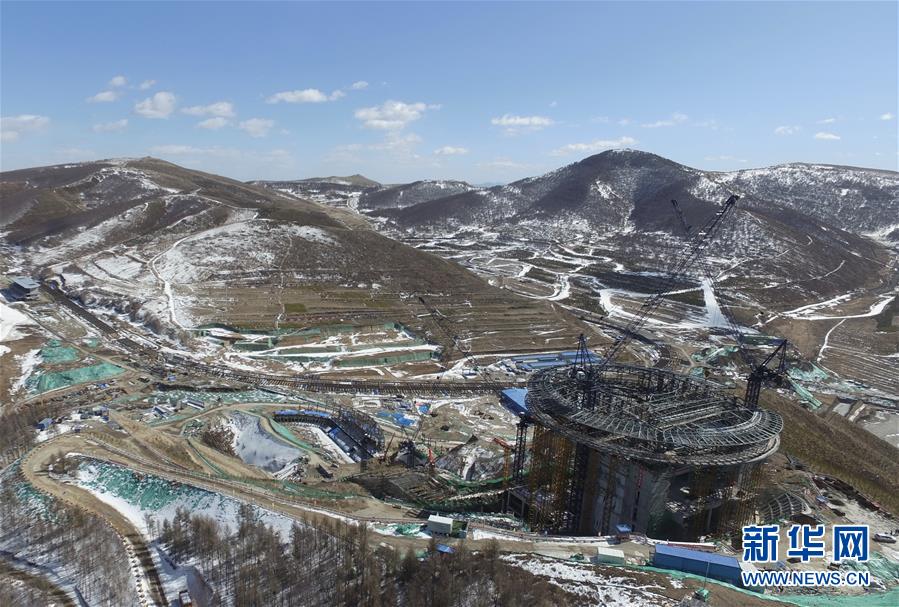 �����Aȫý�^�l���D�Ļ���(d��ng)����3��������չ���p�W��֮��Ӣ�ˡ������ڱ������W��(hu��)�_Ļ��Ӌ(j��)�r(sh��)500��֮�H