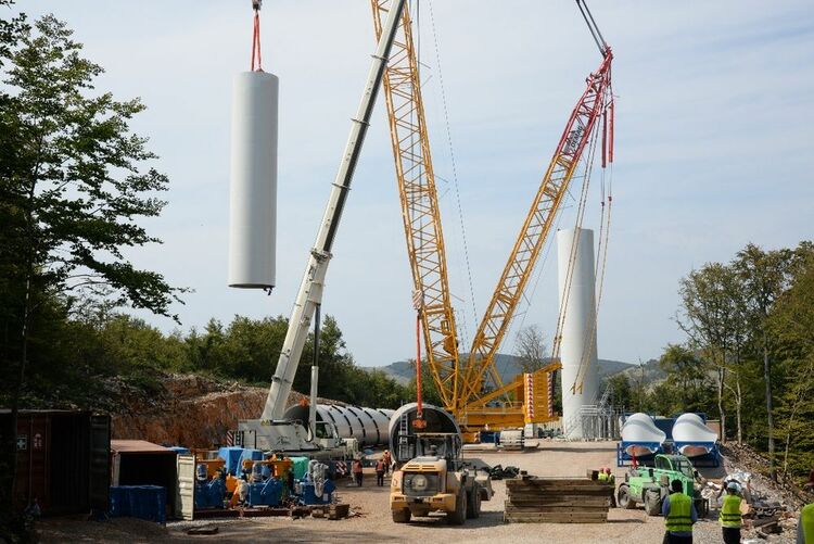 ���H�r(sh��)�u(p��ng)  ��һ��һ·�������S�L(f��ng)ǰ��