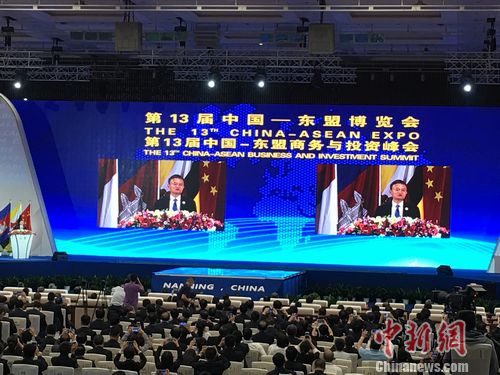 ����Ͱͼ��F(tu��n)���¾���ϯ�R��9��11�����ό��e�k�ĵ�13���Ї�(gu��)���|�˲��[��(hu��)���̄�(w��)�cͶ�Y���(hu��)�_(k��i)Ļ���(hu��)�����o���̴��� �z