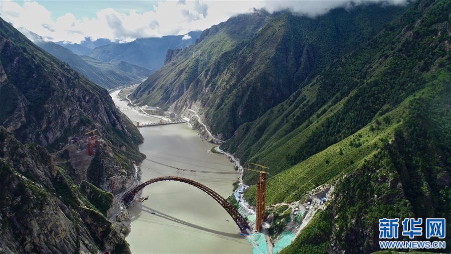 ����(j��ng)������1�������F·���ֶ����c��־�Թ��̲�ľ�ش�����