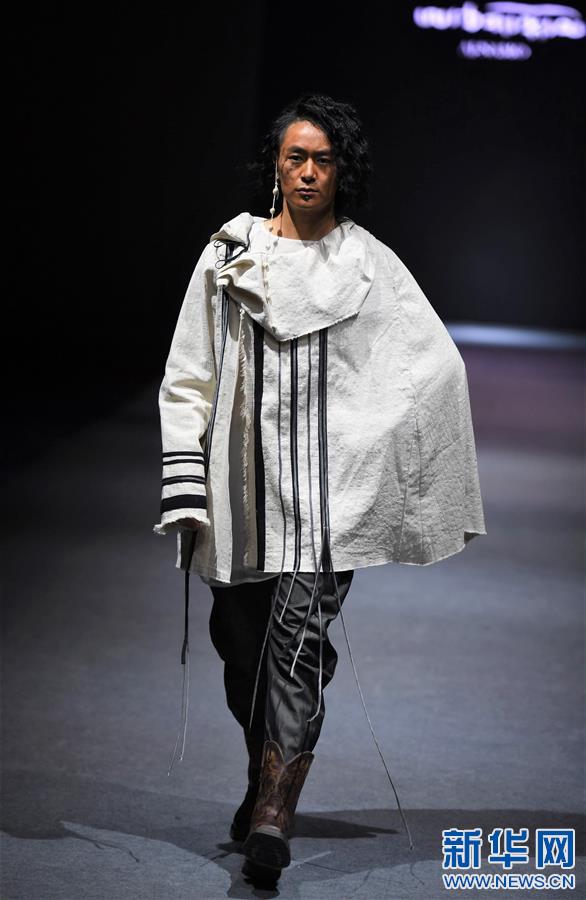 ���Ļ�����4�����_�e�С���������-�ص����������AJ-NAMO���b��