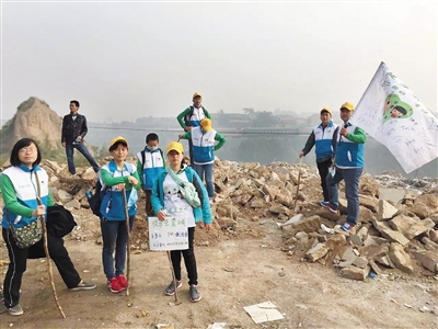 10��4�գ�ͽ�������������c��70��־Ը�߂�?c��)�;����Ӱ�����L�߹��D